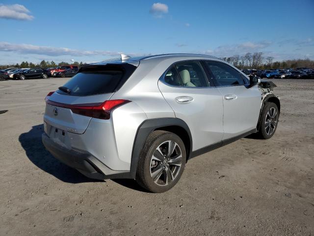 JTHP3JBH7L2023085 - 2020 LEXUS UX 200 SILVER photo 3