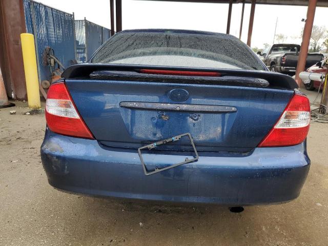 JTDBF30K520005613 - 2002 TOYOTA CAMRY LE BLUE photo 6