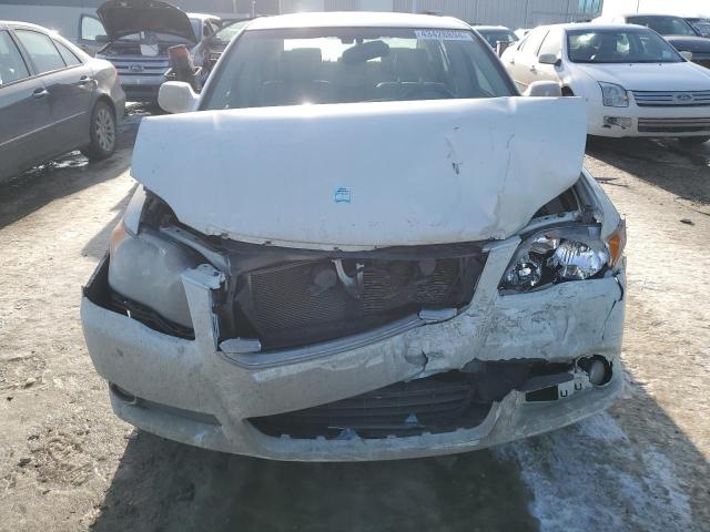 4T1BK36B98U306286 - 2008 TOYOTA AVALON XL WHITE photo 5