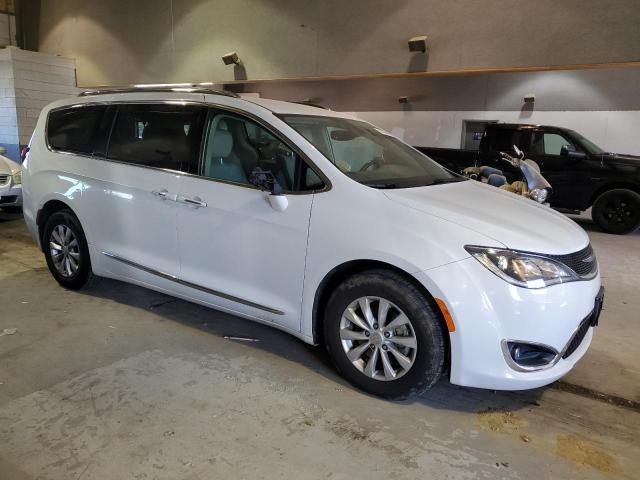 2C4RC1EG4JR235065 - 2018 CHRYSLER PACIFICA TOURING L PLUS WHITE photo 4