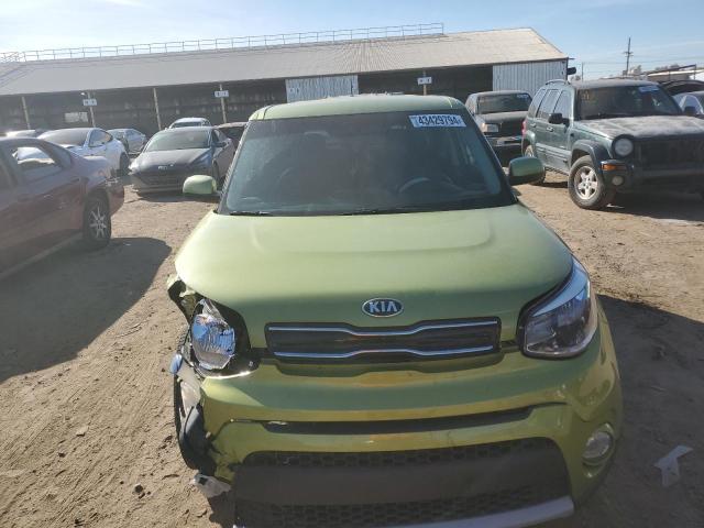 KNDJP3A5XK7912687 - 2019 KIA SOUL + GREEN photo 5