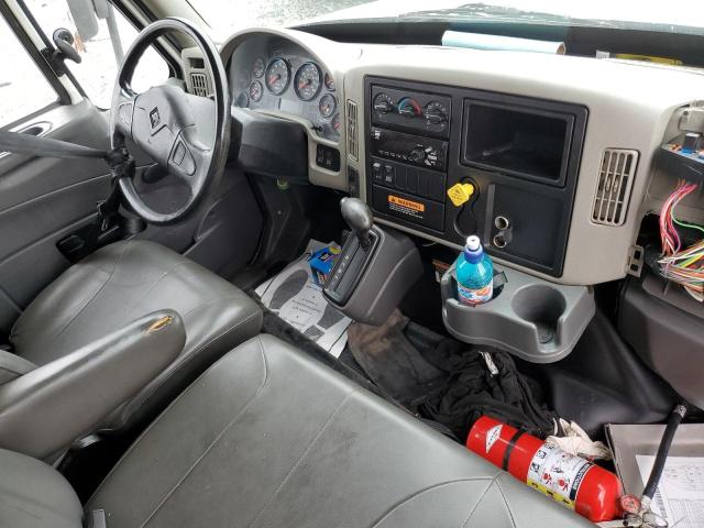 1HTMMMML9JH367714 - 2018 INTERNATIONAL 4000 4300 Weiß Foto 8