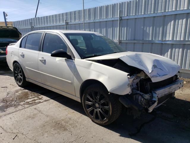 1G1ZU54814F168735 - 2004 CHEVROLET MALIBU LT WHITE photo 4