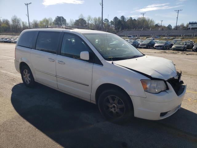 2A4RR5D18AR252531 - 2010 CHRYSLER TOWN & COU TOURING WHITE photo 4