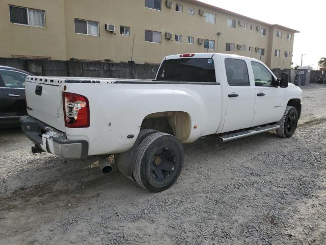 1GCJC83669F181223 - 2009 CHEVROLET SILVERADO C3500 LT WHITE photo 3