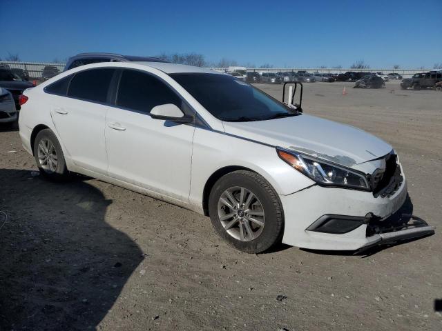 5NPE24AF3GH337706 - 2016 HYUNDAI SONATA SE WHITE photo 4