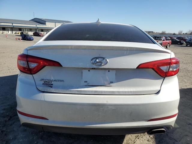 5NPE24AF3GH337706 - 2016 HYUNDAI SONATA SE WHITE photo 6