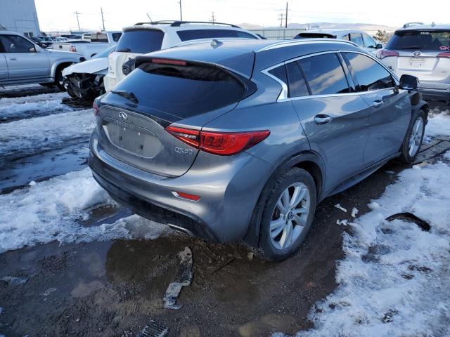 SJKCH5CP6JA057131 - 2018 INFINITI QX30 BASE GRAY photo 3