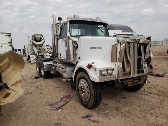 2WKEDDCJ8XK959744 - 1999 WESTERN STAR/AUTO CAR CONVENTION 4900E WHITE photo 1