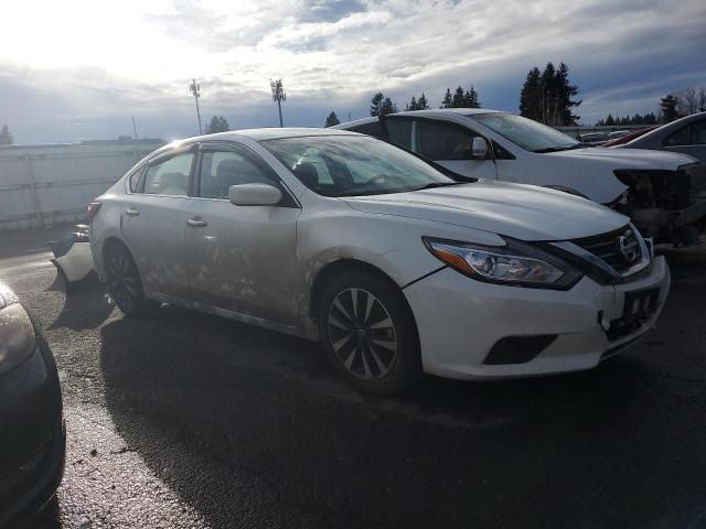 1N4AL3AP9JC268401 - 2018 NISSAN ALTIMA 2.5 WHITE photo 4