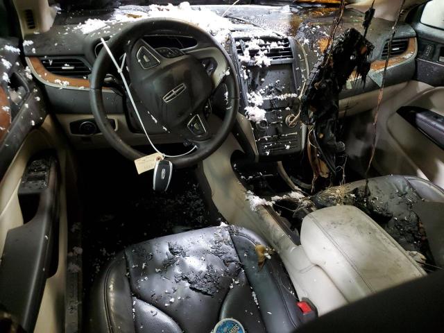 5LMCJ2D93HUL04919 - 2017 LINCOLN MKC SELECT Կապույտ լուսանկար 8