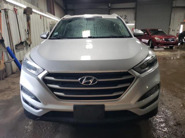 KM8J33A43HU423976 - 2017 HYUNDAI TUCSON LIMITED SILVER photo 5