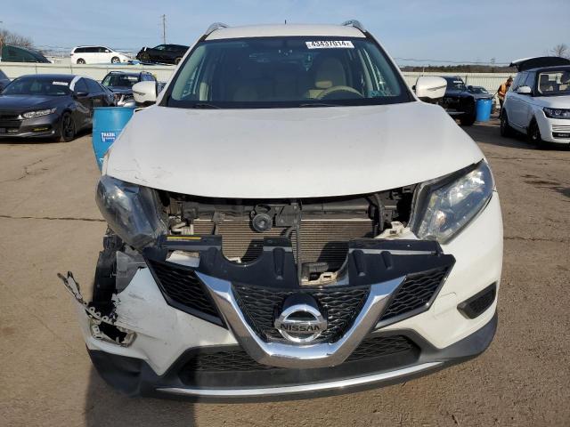 5N1AT2MV3EC802833 - 2014 NISSAN ROGUE S WHITE photo 5