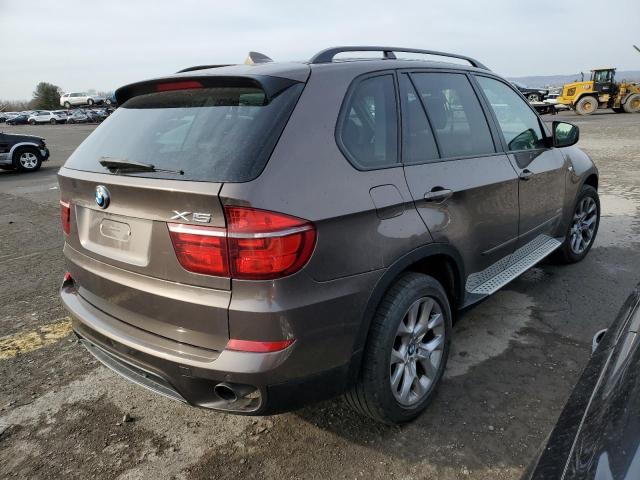5UXZV4C56CL745148 - 2012 BMW X5 XDRIVE35I BROWN photo 3