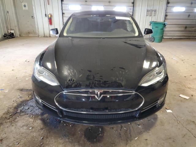 5YJSA1DPXDFP12638 - 2013 TESLA MODEL S შავი ფოტო 5