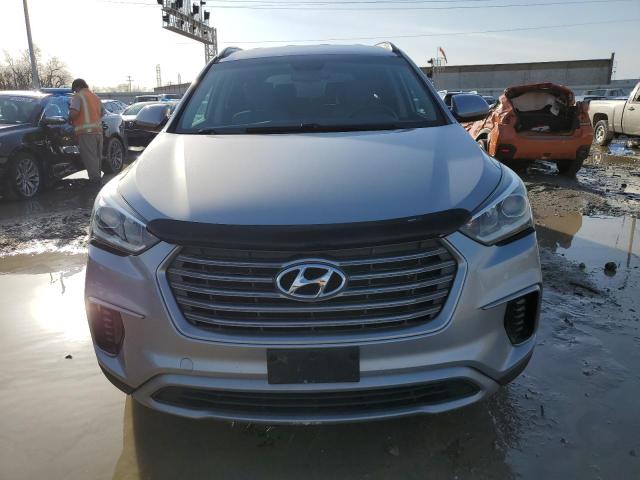 KM8SM4HF7HU203738 - 2017 HYUNDAI SANTA FE SE GRAY photo 5