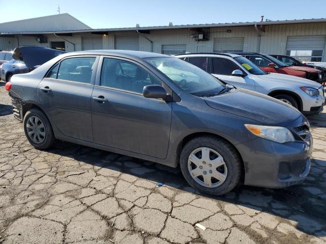 2T1BU4EE8DC102084 - 2013 TOYOTA COROLLA BASE GRAY photo 4