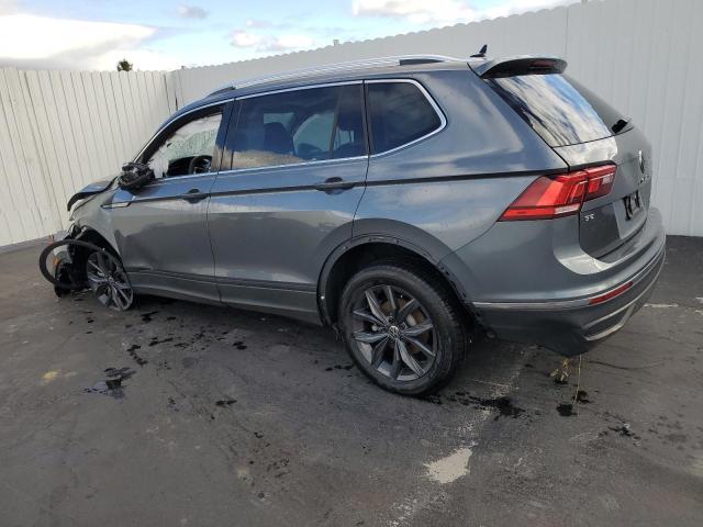 3VV3B7AXXRM043526 - 2024 VOLKSWAGEN TIGUAN SE GRAY photo 2