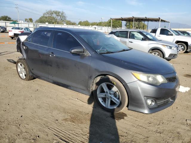 4T1BF1FK6EU312633 - 2014 TOYOTA CAMRY L GRAY photo 4