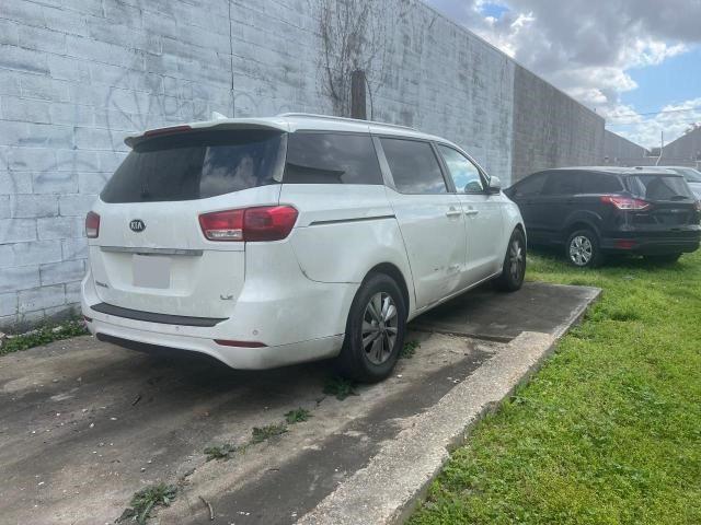 KNDMB5C19G6131612 - 2016 KIA SEDONA LX WHITE photo 4