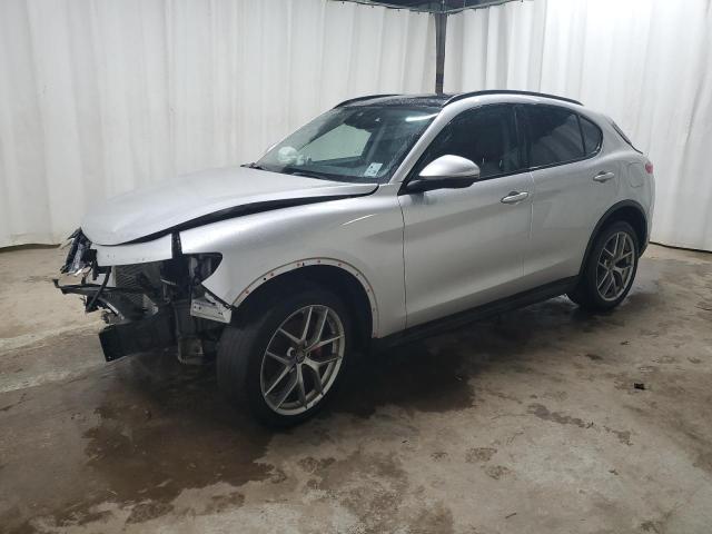ZASFAKPN4J7B92799 - 2018 ALFA ROMEO STELVIO SPORT ვერცხლისფერი ფოტო 1