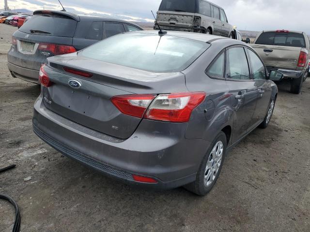 1FAHP3F22CL214327 - 2012 FORD FOCUS SE GRAY photo 3