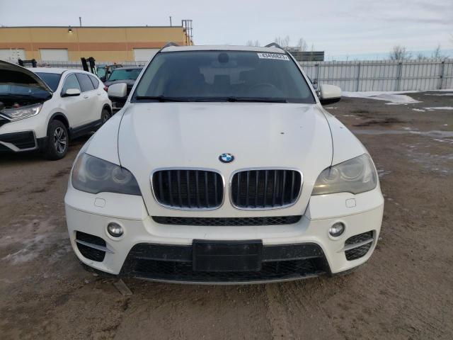 5UXZV4C59BL413672 - 2011 BMW X5 XDRIVE35I WHITE photo 5