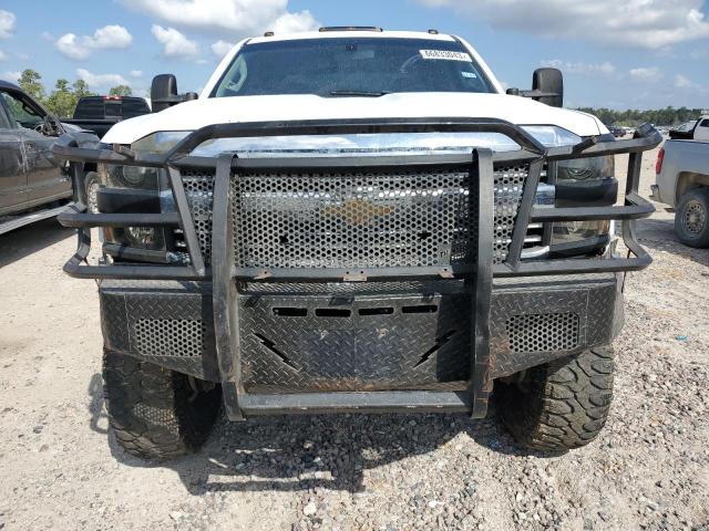 1GC3KZCG3BF102946 - 2011 CHEVROLET SILVERADO K3500 WHITE photo 5