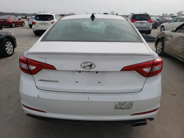 5NPE24AF9FH009818 - 2015 HYUNDAI SONATA SE WHITE photo 6