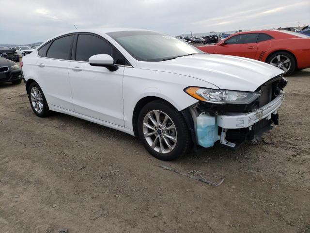 3FA6P0HD5HR276429 - 2017 FORD FUSION SE WHITE photo 4