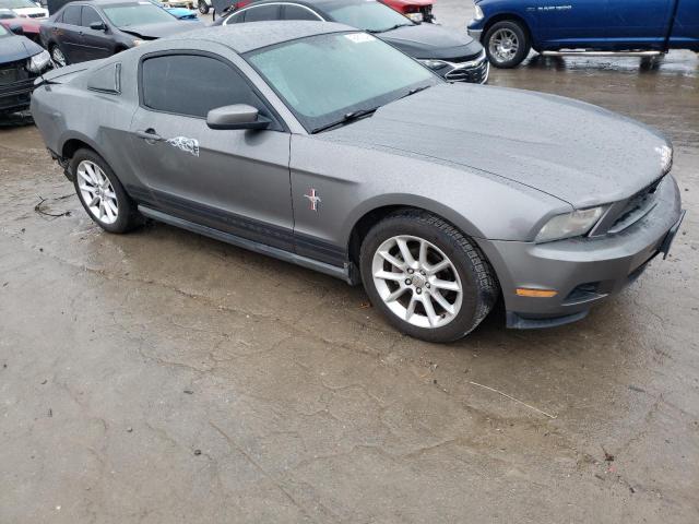 1ZVBP8AN1A5120209 - 2010 FORD MUSTANG GRAY photo 4