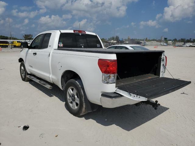 5TFRM5F12BX032869 - 2011 TOYOTA TUNDRA DOUBLE CAB SR5 WHITE photo 2