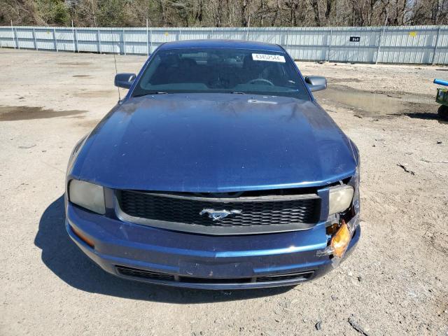 1ZVFT80N775321264 - 2007 FORD MUSTANG BLUE photo 5