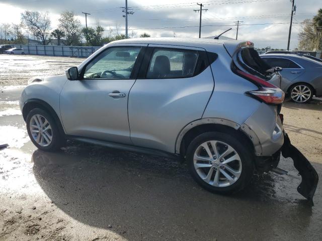 JN8AF5MR0GT606159 - 2016 NISSAN JUKE S SILVER photo 2