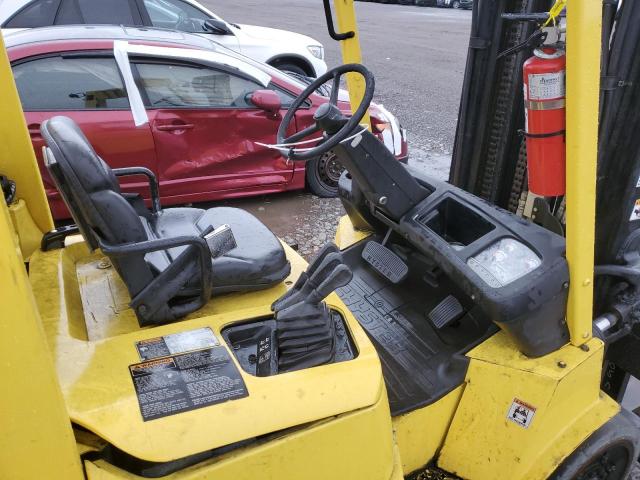 F004V02762C - 2004 HYST FORK LIFT YELLOW photo 5