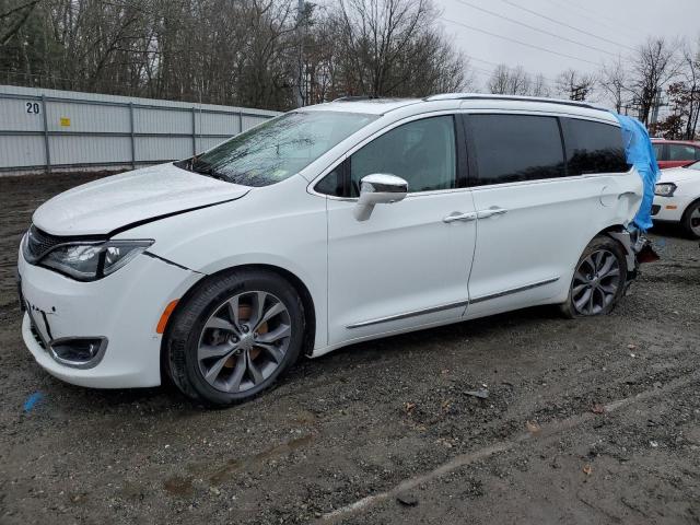 2017 CHRYSLER PACIFICA LIMITED, 