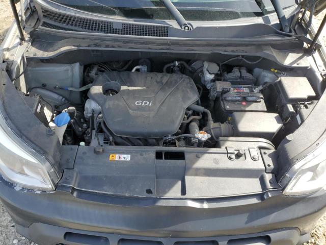 KNDJN2A22G7327390 - 2016 KIA SOUL GRAY photo 11