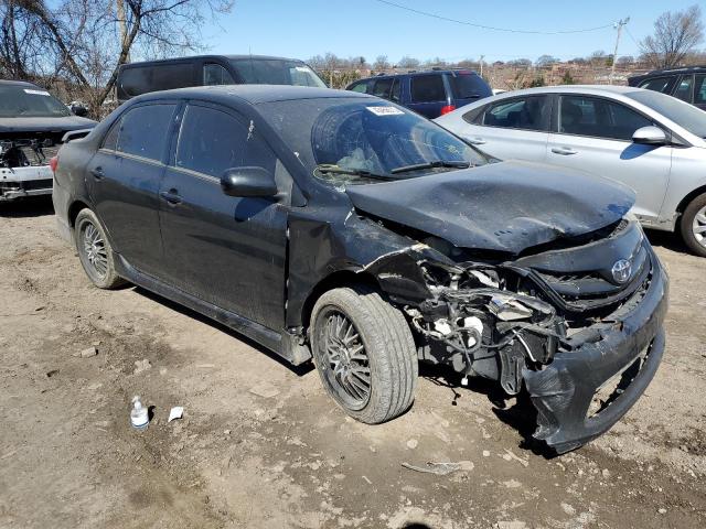 2T1BU4EEXDC080329 - 2013 TOYOTA COROLLA BASE CHARCOAL photo 4