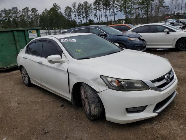 1HGCR2F79EA018230 - 2014 HONDA ACCORD EX WHITE photo 4