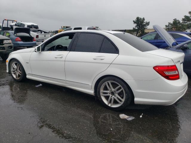 WDDGF4HB8CR222043 - 2012 MERCEDES-BENZ C 250 WHITE photo 2