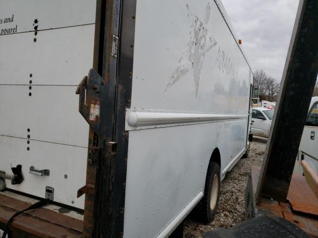 4UZAARBW43CK86182 - 2003 FREIGHTLINER CHASSIS M LINE WALK-IN VAN WHITE photo 3