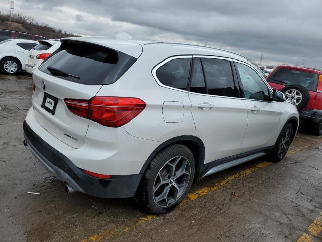 WBXHU7C58K5L12227 - 2019 BMW X1 SDRIVE28I WHITE photo 3