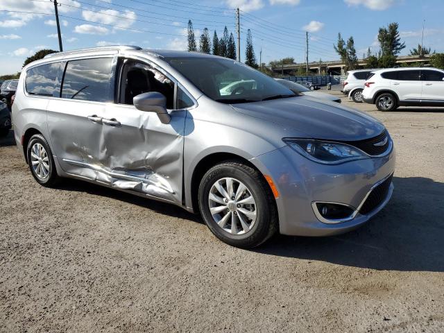 2C4RC1BG7KR651472 - 2019 CHRYSLER PACIFICA TOURING L SILVER photo 4