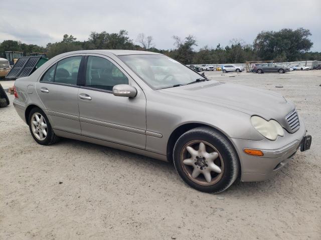 WDBRF64J13F338129 - 2003 MERCEDES-BENZ C 320 BEIGE photo 4