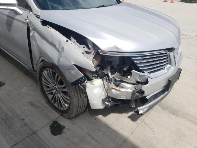 2LMTJ8LR1GBL59899 - 2016 LINCOLN MKX RESERVE 银色 照片 9