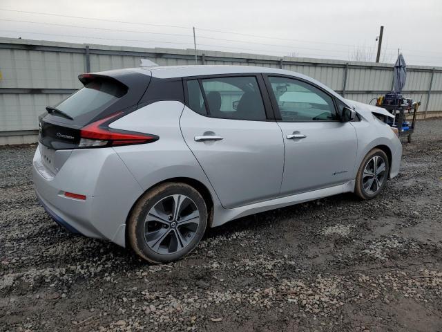 1N4AZ1CP6JC304089 - 2018 NISSAN LEAF S SILVER photo 3