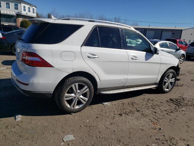 4JGDA5HB0FA525656 - 2015 MERCEDES-BENZ ML 350 4MATIC WHITE photo 3