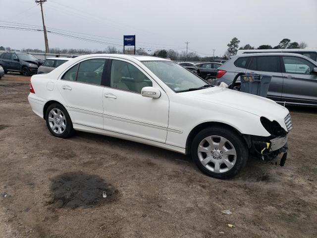 WDBRF54H36A838141 - 2006 MERCEDES-BENZ C 280 WHITE photo 4