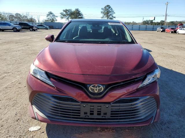 4T1F11AK2LU386426 - 2020 TOYOTA CAMRY XLE RED photo 5