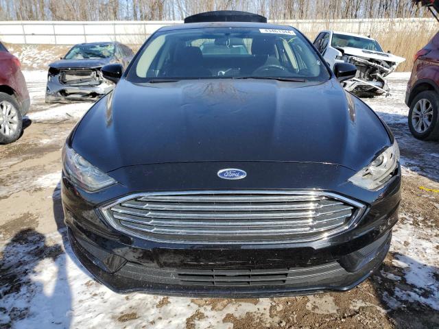 3FA6P0HDXJR196078 - 2018 FORD FUSION SE BLACK photo 5